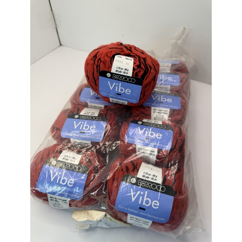 Berroco Vibe Bulky Yarn Red Black Wool Nylon Blend Lot Of 10